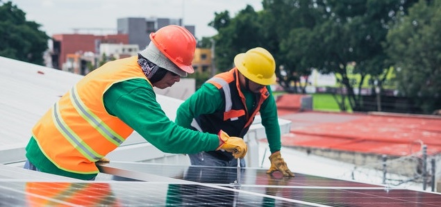 working at height solar panel installation and maintenance