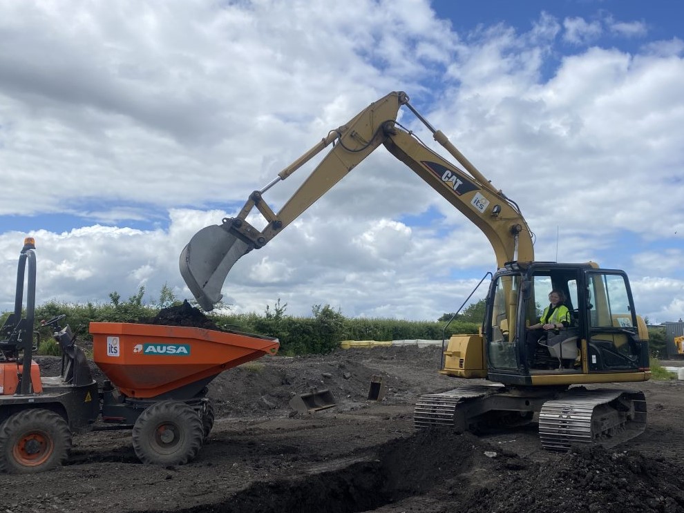 17-Year-Old Megan Completes 360 Excavator Digger Operator Training 